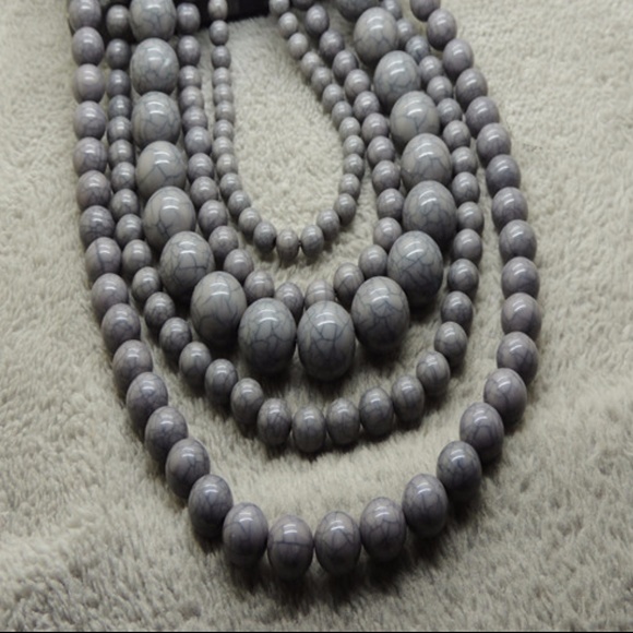 NEW BaubleBar Globe Strands - Three Color Options - Picture 2 of 4